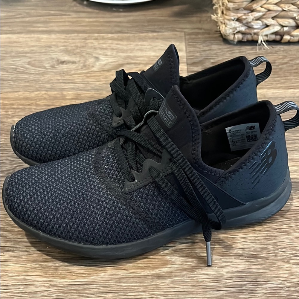 New Balance Women’s Black Athletic Shoes